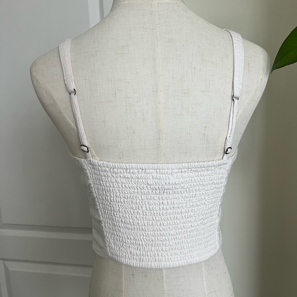 Abercrombie & Fitch Women’s S White Linen Blend Crop  Top - Picture 2 of 4